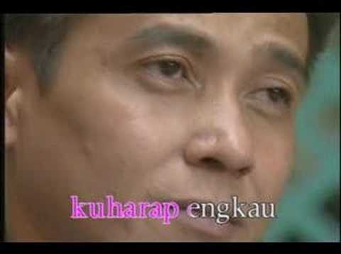 di batas kota ini oleh tommy pisa