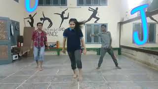 Power move dance on song zor se zor laga..