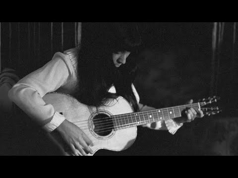 Buffy Sainte-Marie - Universal Soldier (Video)