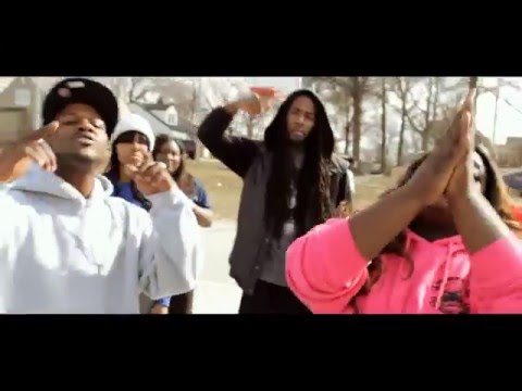 Lil Mo Ft. Miss Kush - "Bet"