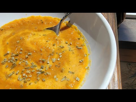 How to make roasted carrot soup