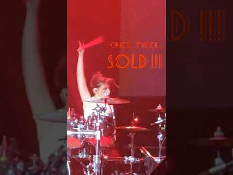 "Once...Twice...Sold" @TheWarning Milan, Italy 🇮🇹 4/11/24