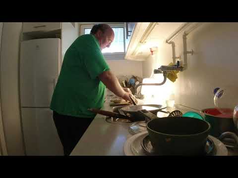 MongoTV_7183 - Min Frokost - MØLLEBOLLE Med TUNSALAT