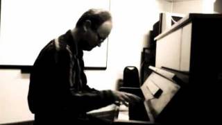 Philip Glass - Piano Etude No.6 - Andrew Chubb piano