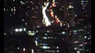 preview picture of video 'Mexico City Metropoli Chaos 9 pm from Heliport'