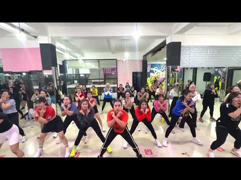 KUPU KUPU terbang melayang tembak langit /zumba zin wangi n friends | senam bersama | seira studio