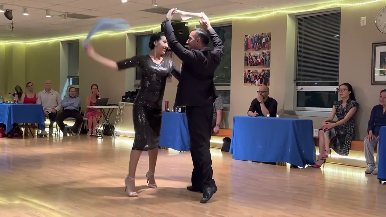 Zamba by Ariel Leguizamon & Yesica Esquivel. El Bulin Milonga. Virginia. June2, 2023