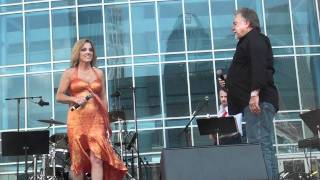 Gene Watson &amp; Rhonda Vincent - Sweet Thang