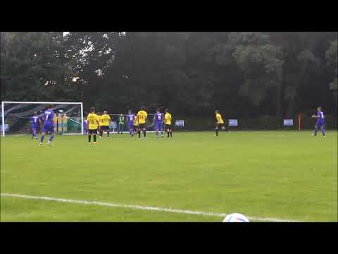 Sytuacja z 51 minuty meczu Mazur Gostynin - Amator Maszewo