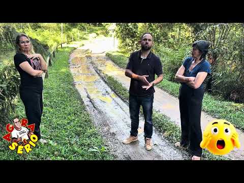 PREFEITO WILLIAM SOARES APANHA DOÍDO COM AS PALAVRAS DAS MORADORAS DA ESTRADA DO RIBEIRAO GRANDE NO BAIRRO DO MONJOLO