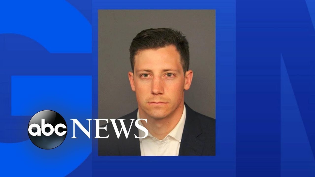 Dancing FBI agent charged with 2nd-degree assault thumnail