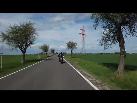 Mit eine Vespa GTS 300 Super durchs Saale-Unstrut Tal bei herrlichem Sonnenschein