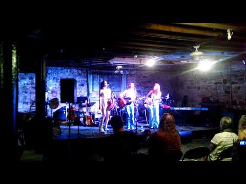 Annie Oakley at Woody Guthrie Folk Festival