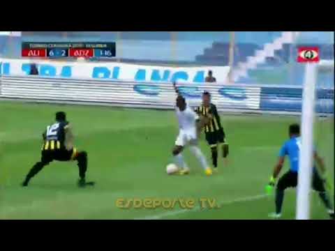 Bladimir Diaz "Triplete" goleador 2019