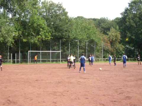 San Antonio - TSC Eintracht Dortmund II Freistoss