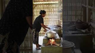 Download lagu Cooking Rice in a Large Steamer on a Wood Stove #cookingrice #shortvideo #woodstove #ai mp3