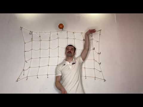 Урок 16. Два мяча одной рукой. Продолжение. Жонглирование Павел Горский.