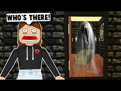Building A Haunted House In Bloxburg Roblox Halloween - 