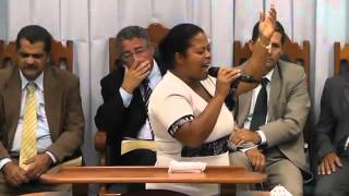 preview picture of video 'Cantora Doreni   Assembleia de Deus de São José, Mantenópolis ES'