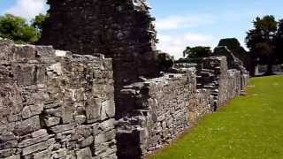 preview picture of video 'Red Deer & Innisfallen Monastery, Lough Leane, Ireland'