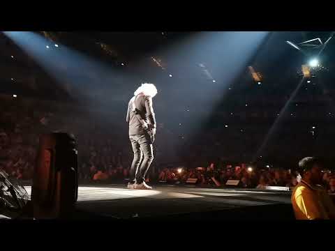 Brian May amazing solo on Hammer to fall (O2 Arena, London 21/06/22)