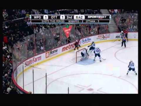 Hockey:Jets vs Senators Oct 20 2011