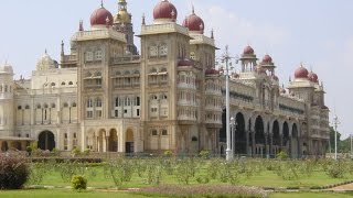preview picture of video 'What is the best hotel in Mysore India ? Top 3 best Mysore hotels as voted by travellers'