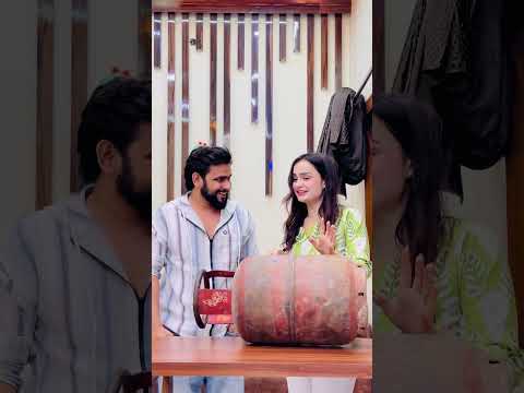 Paise ka lalach 🫪 #abaanakhtar #itsrazika #comedy #razikaabaan