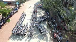 preview picture of video 'Flashmob - THPT Chuyên Lê Khiết - Quảng Ngãi'