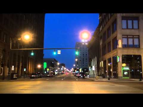 14-28 Columbus Ohio: Downtown at Night