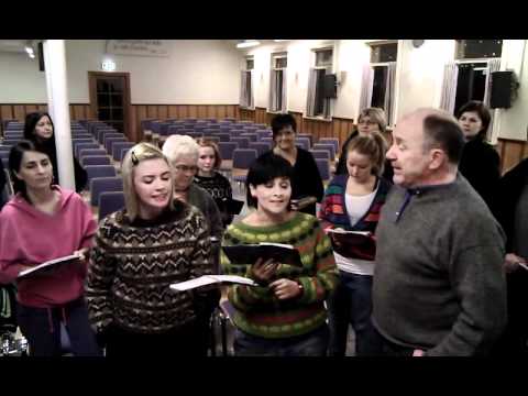 Kórið í Betesda synur "Sum eg ferðist" - Albert Brumley