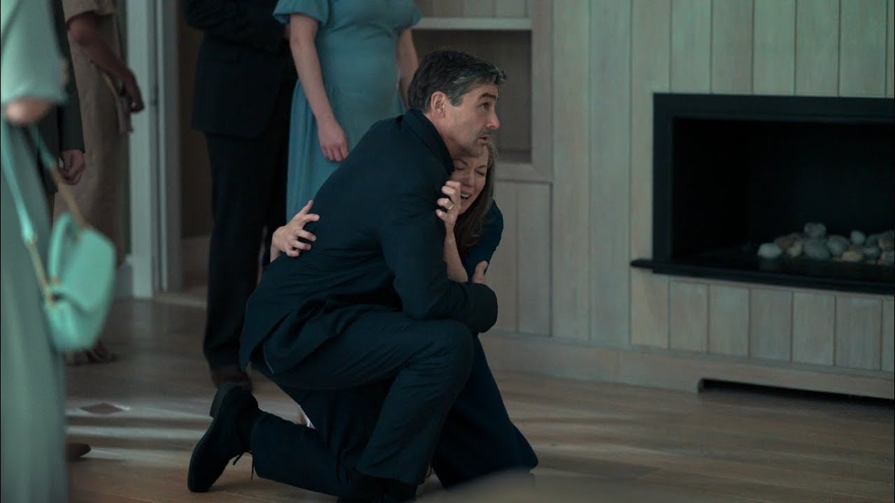 BÍ MẬT SAU BỮA TIỆC