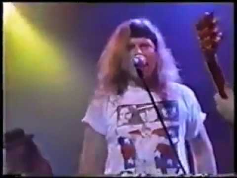 Lynyrd Skynyrd  - Born To Run - Johnny Van Zant  -  vocals -  live At The Fox 1993