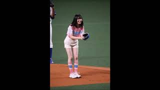 ＡＫＢ４８・福岡聖菜が中日戦で始球式「目標も飛距離も１６」