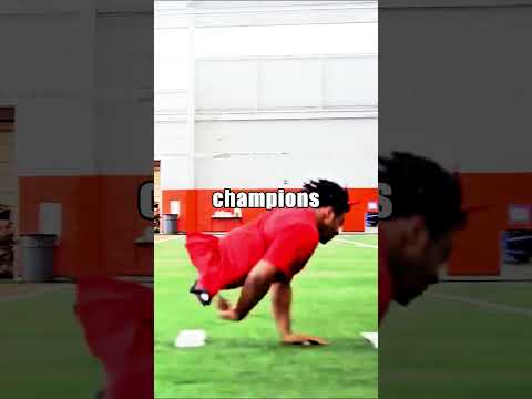 The Fastest Man on Two Hands in the World (Guinness World Record)