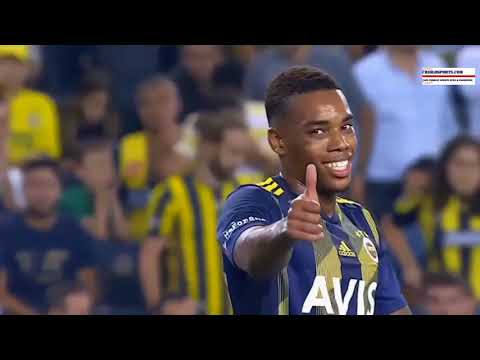 Criolos no Estrangeiro: Garry Mendes Rodrigues perto do Olympiacos