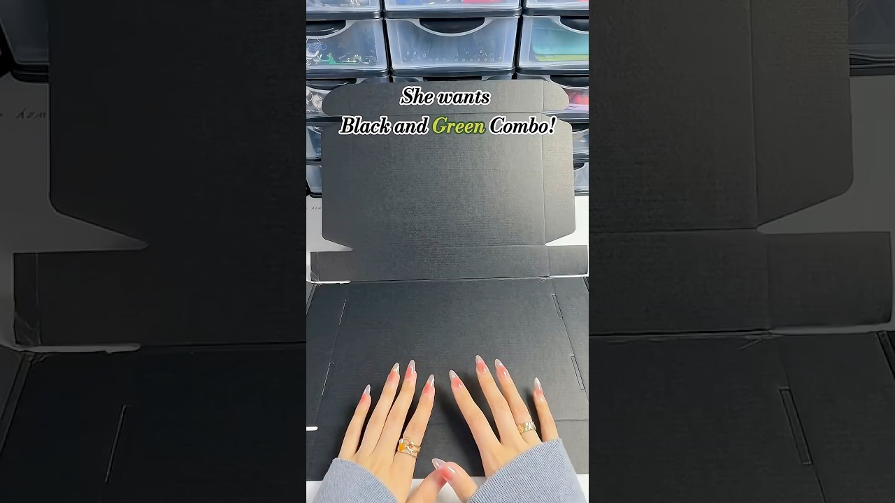 Black & green — I’m absolutely obsessed with this combo! 🖤💚 #safetytips #asmr #selfdefense