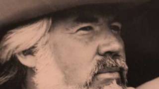 kenny rogers sings.. Still hold on.wmv