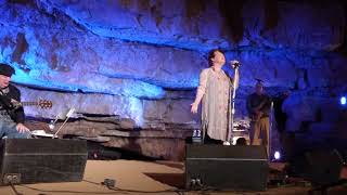 Maura O'Connell, The Water is Wide (BGU)