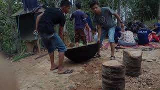 preview picture of video 'Mambuek Galamai (makanan Tradisional Minangkabau) Sijunjung sumatera barat'