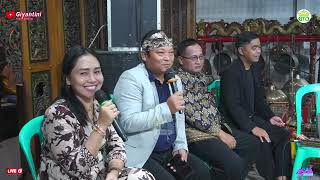 Download lagu Langgam Nyampleng Giyantini Arum Laras / Tirakatan Suronan Dirumah Bu Giyantini Bareng 3 Mc Kondang mp3 Download lagu Langgam Nyampleng Giyantini Arum Laras / Tirakatan Suronan Dirumah Bu Giyantini Bareng 3 Mc Kondang mp3