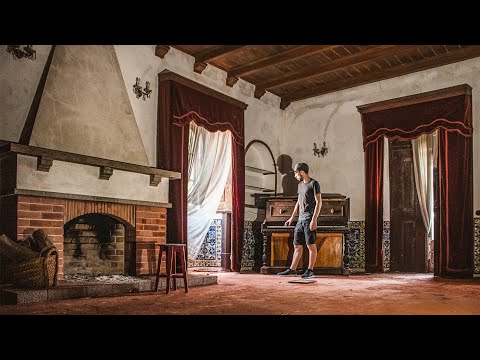 Exploring an Abandoned Mansion of Musician from 19th Century