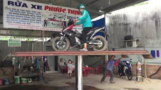 preview picture of video 'Công nghệ rửa xe máy  tại Bồng Sơn'