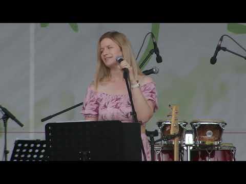 Janez Doltar z belokranjskimi tamburaši 3