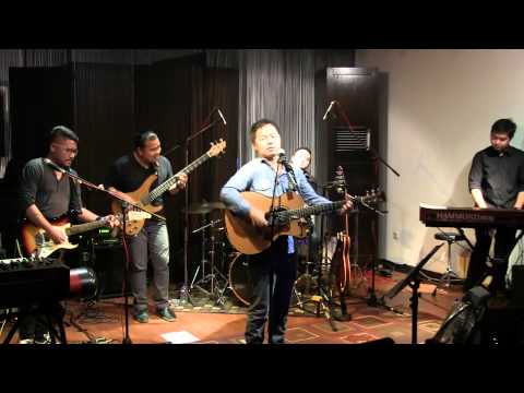 Sandhy Sondoro - Tak Pernah Padam @ Mostly Jazz 16/09/12 [HD]