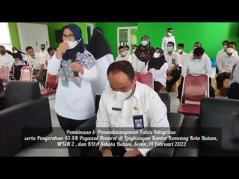 Pembinaan dan Penyerahan SK Pegawai Honorer