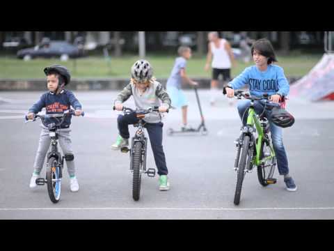 download lagu mp3 mp4 Alpina Cargo 20 Inch 2017, download lagu Alpina Cargo 20 Inch 2017 gratis, unduh video klip Alpina Cargo 20 Inch 2017