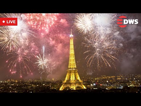 LIVE: Eiffel Tower Illuminates Paris Skyline for New Year Celebrations | AQ1N