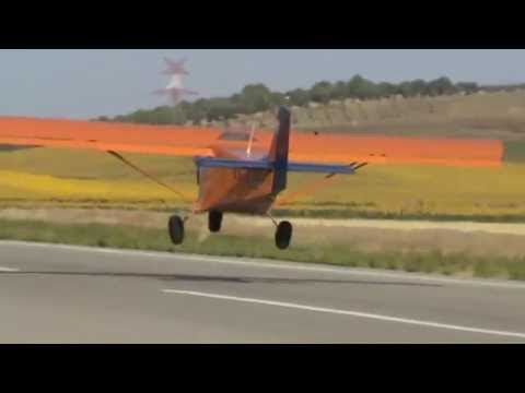 PRACTICAS DE ATERRIZAJE LAND AFRICA EN TREBUJENA