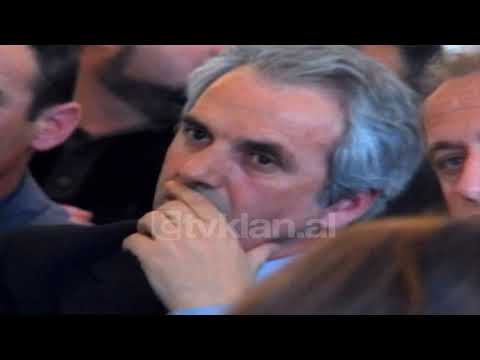 PAD vendos te qendroje ne koalicionin e majte - (7 Prill 2001)